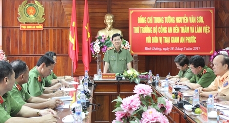 Thứ trưởng Nguyễn Văn Sơn làm việc với Trại giam An Phước