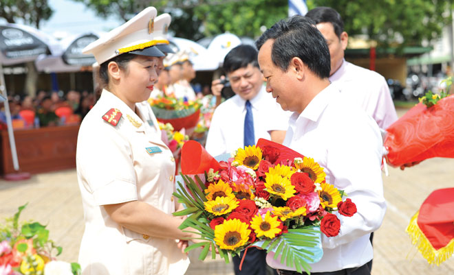 Bộ trưởng Tô Lâm gửi thư khen các nữ Công an xung phong về xã công tác - Ảnh minh hoạ 2