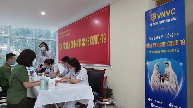 Bộ Công an triển khai tiêm vaccine COVID-19 cho CBCS Công an TP Hà Nội