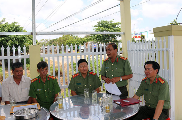 Bàn giao 2 căn nhà tình nghĩa cho cán bộ chiến sĩ Công an Trà Vinh - Ảnh minh hoạ 6