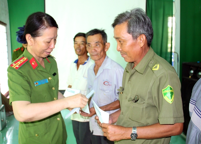 Chút tình Xuân về với đồng bào nghèo Trà Vinh và xứ Dừa - Ảnh minh hoạ 5
