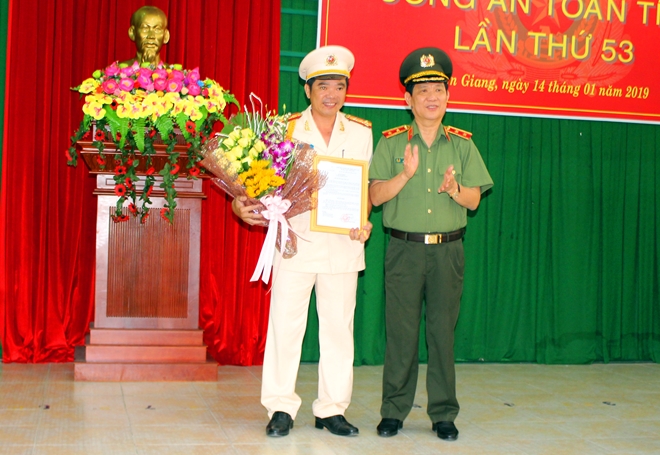 Thứ trưởng Nguyễn Văn Sơn dự triển khai công tác năm 2019 Công an tỉnh Kiên Giang - Ảnh minh hoạ 6