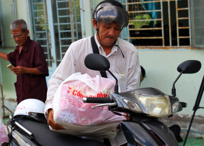 Mang sắc xuân đến với bà con khó khăn vùng Tây Nam bộ - Ảnh minh hoạ 9