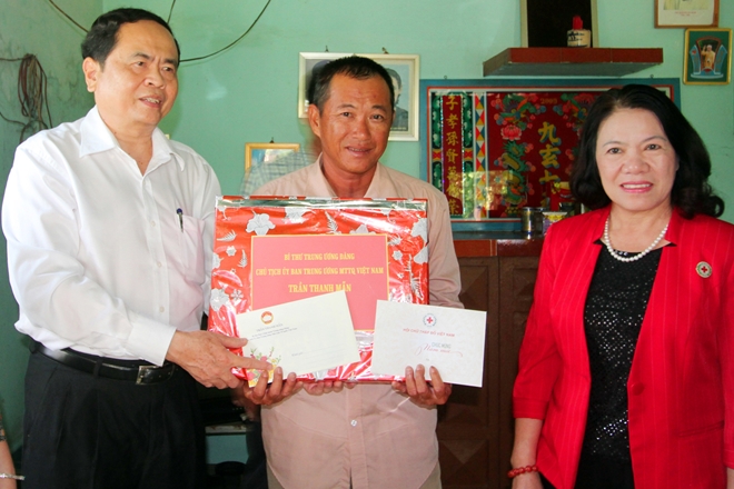 Chủ tịch Ủy ban Trung ương MTTQ Việt Nam thăm và tặng quà Tết tại An Giang - Ảnh minh hoạ 5