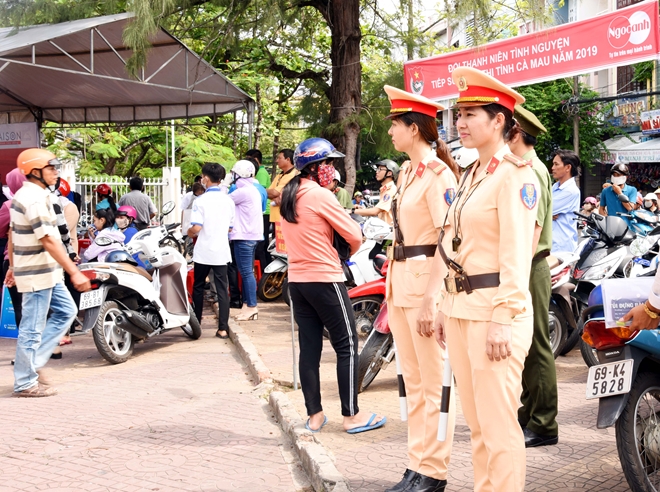 Công an tỉnh Cà Mau thành lập đội xe ôm tiếp sức mùa thi - Ảnh minh hoạ 3