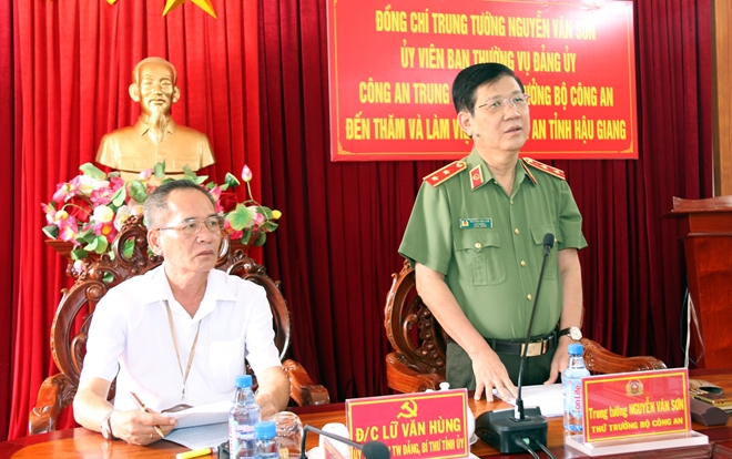 Thứ trưởng Nguyễn Văn Sơn kiểm tra công tác tại Công an tỉnh Hậu Giang