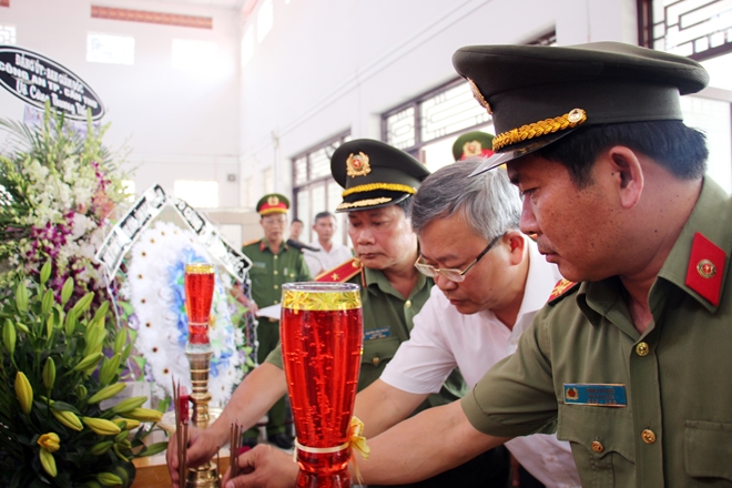 Thăng cấp bậc hàm từ Đại úy lên Thiếu tá cho đồng chí Nguyễn Thanh Hải - Ảnh minh hoạ 7