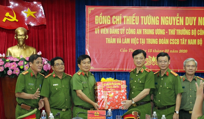 Thứ trưởng Nguyễn Duy Ngọc làm việc với Thủy đoàn II Cục CSGT và Trung đoàn CSCĐ Tây Nam Bộ - Ảnh minh hoạ 7