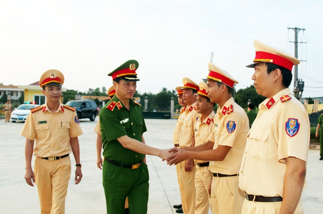 Thứ trưởng Nguyễn Duy Ngọc làm việc với Thủy đoàn II Cục CSGT và Trung đoàn CSCĐ Tây Nam Bộ