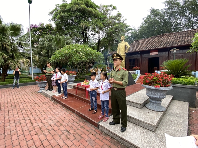 Tuổi trẻ Học viện Chính trị CAND kỉ niệm 130 năm ngày sinh Chủ tịch Hồ Chí Minh - Ảnh minh hoạ 7