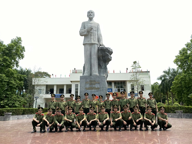 Tuổi trẻ Học viện Chính trị CAND kỉ niệm 130 năm ngày sinh Chủ tịch Hồ Chí Minh - Ảnh minh hoạ 9