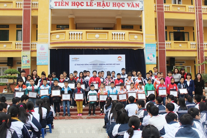 GM Việt Nam tặng học bổng Chevrolet cho học sinh nghèo