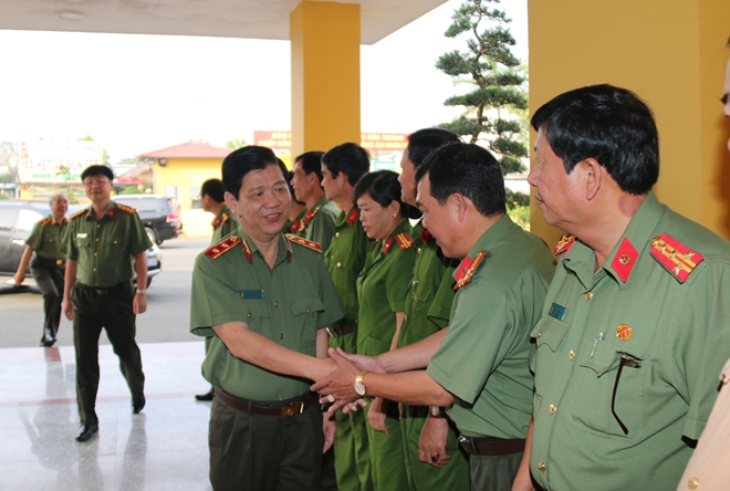 Thứ trưởng Nguyễn Văn Sơn chỉ đạo công tác tại Công an Sóc Trăng - Ảnh minh hoạ 3