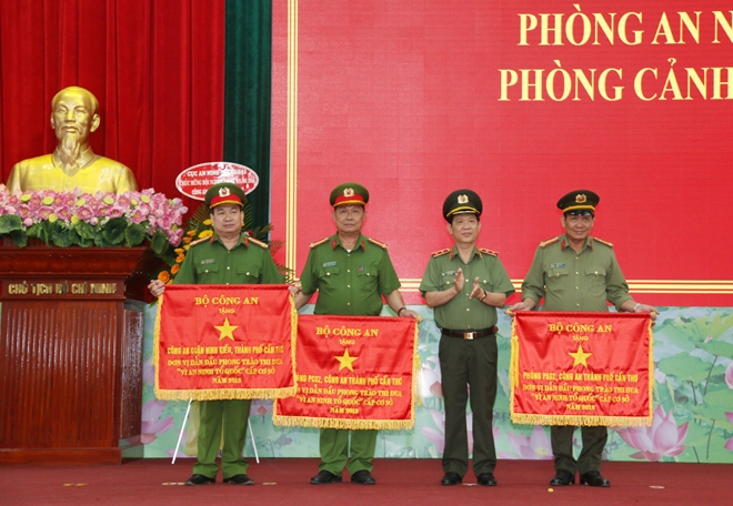 Thứ trưởng Nguyễn Văn Sơn chỉ đạo triển khai công tác năm 2019 Công an TP Cần Thơ - Ảnh minh hoạ 2