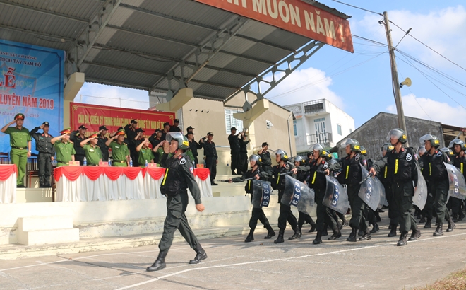 Trung đoàn CSCĐ Tây Nam Bộ ra quân huấn luyện năm 2019 - Ảnh minh hoạ 5