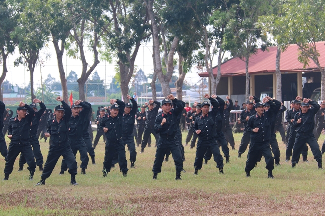 Trung đoàn CSCĐ Tây Nam Bộ ra quân huấn luyện năm 2019 - Ảnh minh hoạ 9