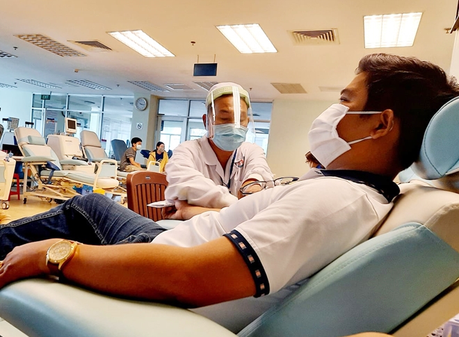 Giám đốc Công an tỉnh Sóc Trăng cùng CBCS hiến máu tình nguyện - Ảnh minh hoạ 3