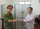 Làm rõ vụ trộm, trao trả lại 62 triệu đồng cho tài xế Làm rõ vụ trộm, trao trả lại 62 triệu đồng cho tài xế