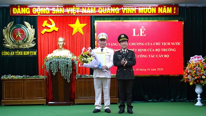 Công bố quyết định bổ nhiệm Giám đốc Công an tỉnh Kon Tum