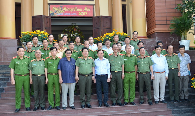 Thứ trưởng Bùi Văn Thành kiểm tra công tác tại Công an Bến Tre - Ảnh minh hoạ 2
