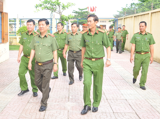 Thứ trưởng Nguyễn Văn Sơn kiểm tra công tác tại Trại giam Long Hoà - Ảnh minh hoạ 2