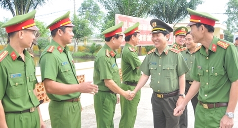 Thứ trưởng Nguyễn Văn Sơn kiểm tra công tác tại Trại giam Long Hoà