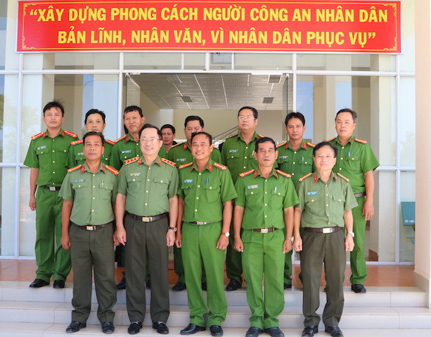 Thứ trưởng Nguyễn Văn Thành thăm và kiểm tra công tác tại Đồng Tháp - Ảnh minh hoạ 5