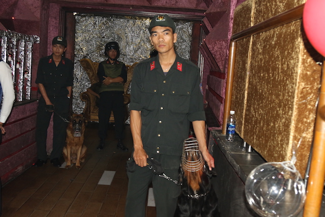 Cần Thơ: Đột kích quán Bar No.1, phát hiện nhiều thanh niên sử dụng ma túy