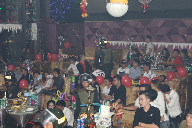Cần Thơ: Đột kích quán Bar No.1, phát hiện nhiều thanh niên sử dụng ma túy