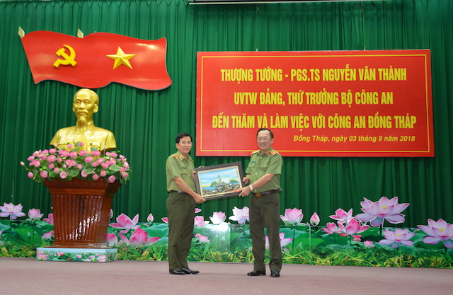 Thượng tướng Nguyễn Văn Thành thăm, làm việc tại Đồng Tháp - Ảnh minh hoạ 2