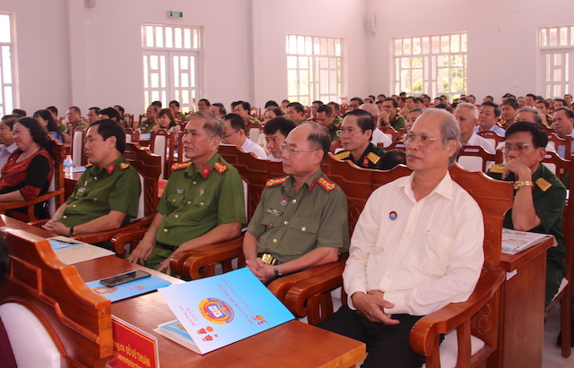 Trại giam Mỹ Phước đón nhận Huân chương Bảo vệ Tổ quốc Hạng Ba - Ảnh minh hoạ 5