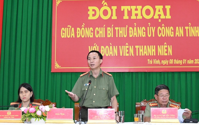 Giám đốc Công an tỉnh Trà Vinh đối thoại với đoàn viên, thanh niên