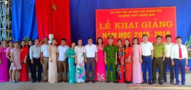 Tặng gần 1.000 suất quà cho học sinh vùng lũ Quan Hóa, Thanh Hóa - Ảnh minh hoạ 11