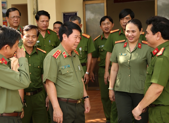 Thứ trưởng Bùi Văn Nam kiểm tra công tác an ninh APEC tại quận Ngũ Hành Sơn - Ảnh minh hoạ 3