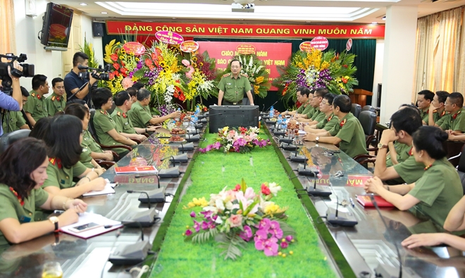 Thứ trưởng Nguyễn Văn Thành đề nghị báo chí CAND tiếp tục thể hiện vai trò tiên phong - Ảnh minh hoạ 4