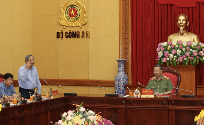 Bộ trưởng Tô Lâm gặp mặt Đoàn CLB Công an hưu trí TP Hồ Chí Minh - Ảnh minh hoạ 3