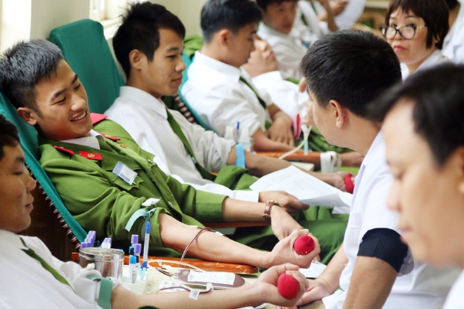 Sôi nổi ngày hội hiến máu tại Trường Trung cấp Cảnh sát vũ trang - Ảnh minh hoạ 4
