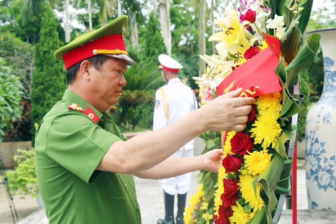 Tri ân các anh hùng, liệt sĩ tại Hà Giang