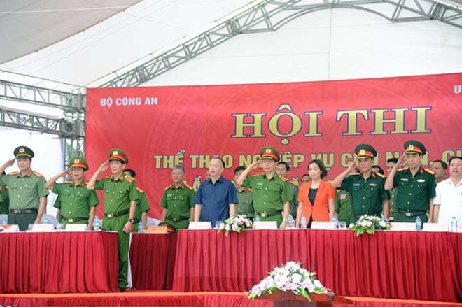 Khai mạc Hội thi thể thao Nghiệp vụ cứu nạn cứu hộ PCCC TP Hà Nội