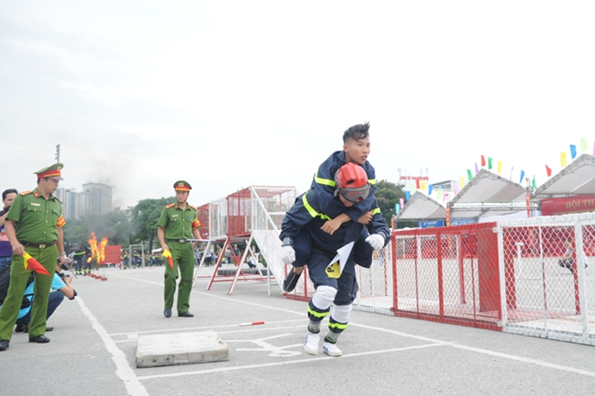 Khai mạc Hội thi thể thao Nghiệp vụ cứu nạn cứu hộ PCCC TP Hà Nội - Ảnh minh hoạ 10