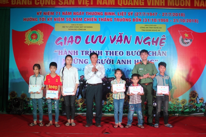 Tuổi trẻ CAND và hành trình tri ân “Từ Đồng Lộc đến Truông Bồn” - Ảnh minh hoạ 9