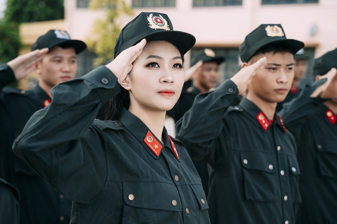 Nữ Cảnh sát tài năng nổi bật trong cuộc thi sắc đẹp các dân tộc - Ảnh minh hoạ 8