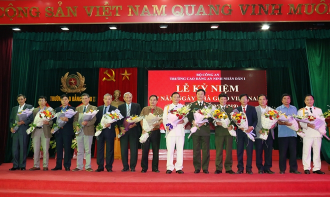 Trường Cao đẳng ANND I tổ chức lễ mít tinh kỷ niệm Ngày Nhà giáo Việt Nam - Ảnh minh hoạ 4