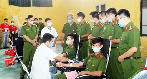 Tuổi trẻ Đại học PCCC hiến máu tình nguyện