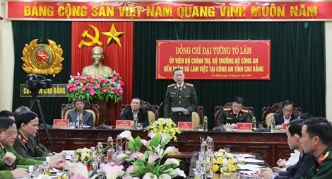 Bộ trưởng Tô Lâm thăm và làm việc tại Công an tỉnh Cao Bằng