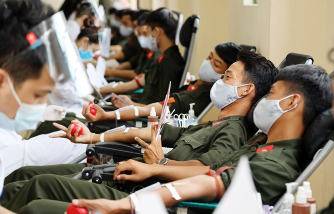 Tuổi trẻ CSCĐ tham gia hiến máu tình nguyện - Ảnh minh hoạ 5