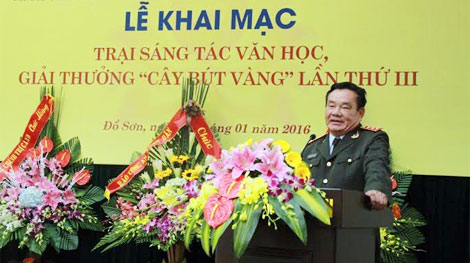 Khai mạc Cuộc thi viết giải 'Cây bút vàng' lần thứ III