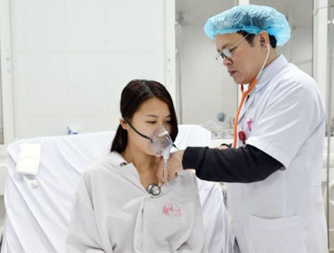 Gia đình đốt than chống rét, bé gái 18 tháng tuổi tử vong