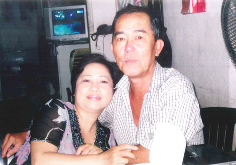 Nghệ sĩ Phi Phụng: Bên nhau bạc đầu