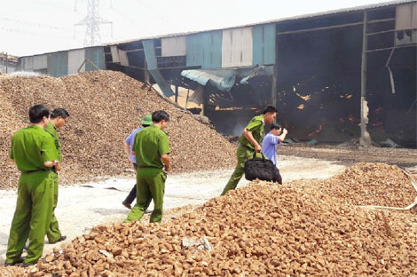 Bí ẩn trong vụ cháy kho hàng tại Gia Lai